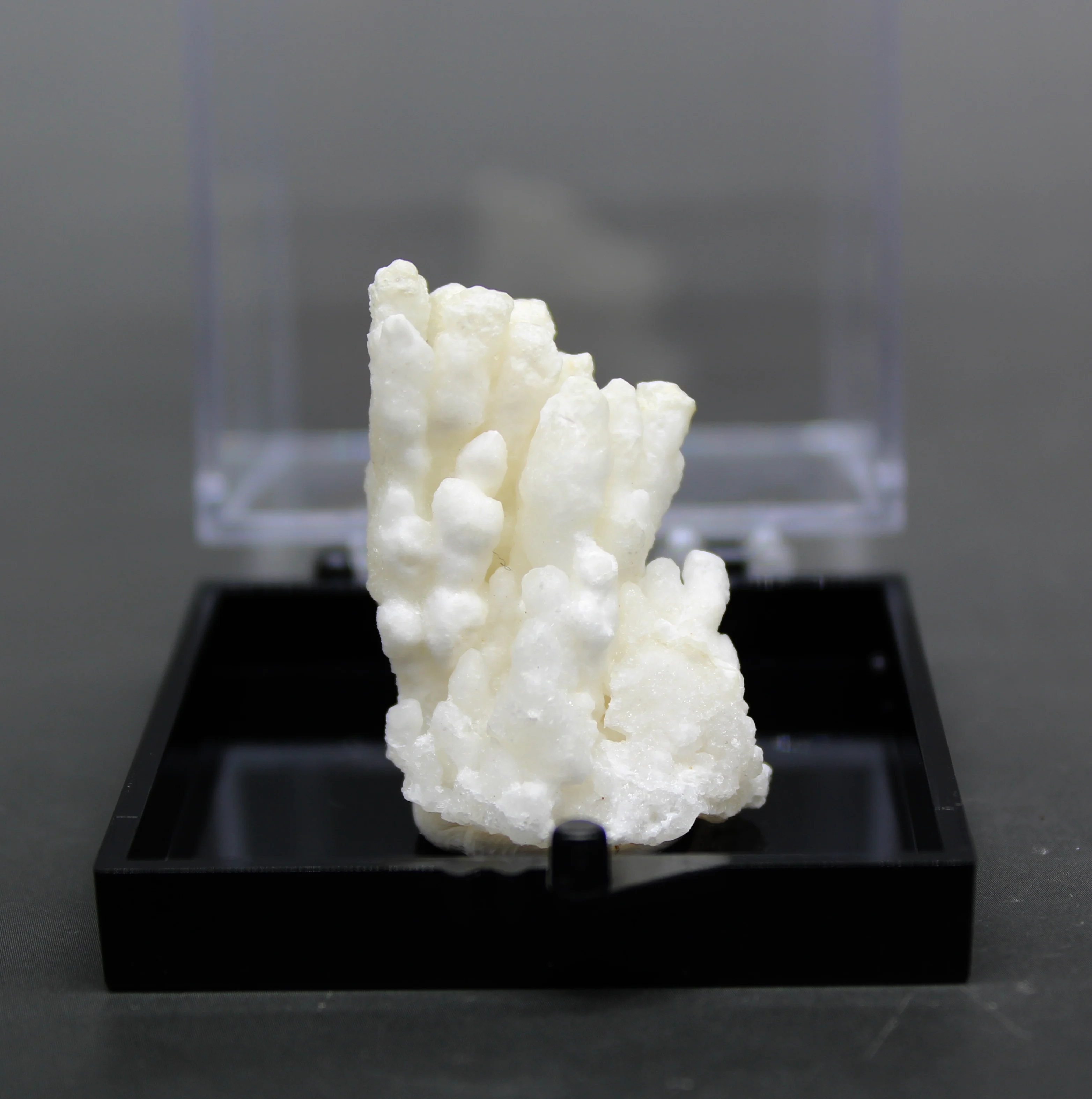 100% natural white crystal stone mineral specimen stones and crystals healing crystals quartz gemstones box size 5.2cm
100% natural white crystal stone mineral specimen stones and crystals healing crystals quartz gemstones box size 5.2cm