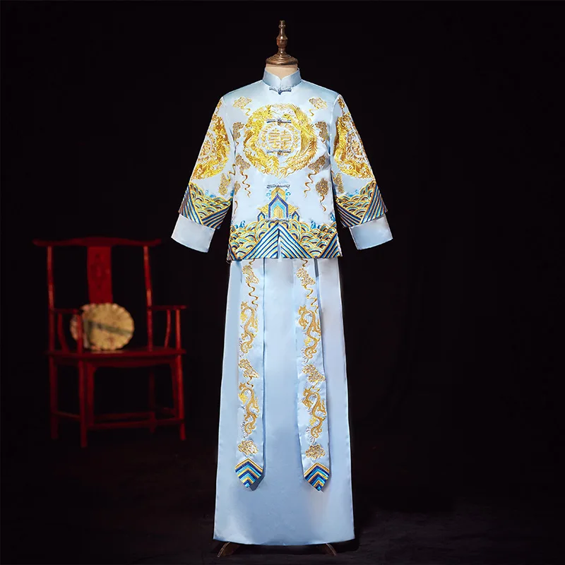 Vintage Long Gown Chinese Traditional Qipao Blue Embroidery Groom Cheongsam Men Oriental Wedding Dress Robe
Vintage Long Gown Chinese Traditional Qipao Blue Embroidery Groom Cheongsam Men Oriental Wedding Dress Robe
