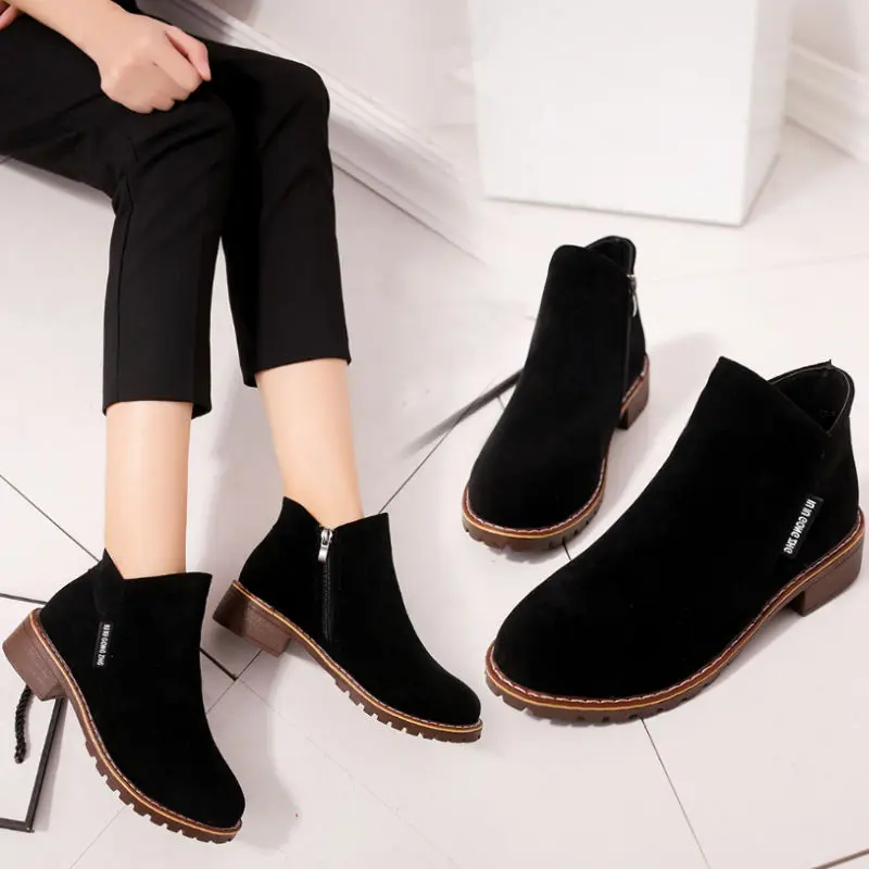 Short Boots Women's Single Martin Boots Spring and Autumn Thick Heel Flat Nude Boots Extra Large Size 42 Plus Size Women's Shoes
Short Boots Women's Single Martin Boots Spring and Autumn Thick Heel Flat Nude Boots Extra Large Size 42 Plus Size Women's Shoes