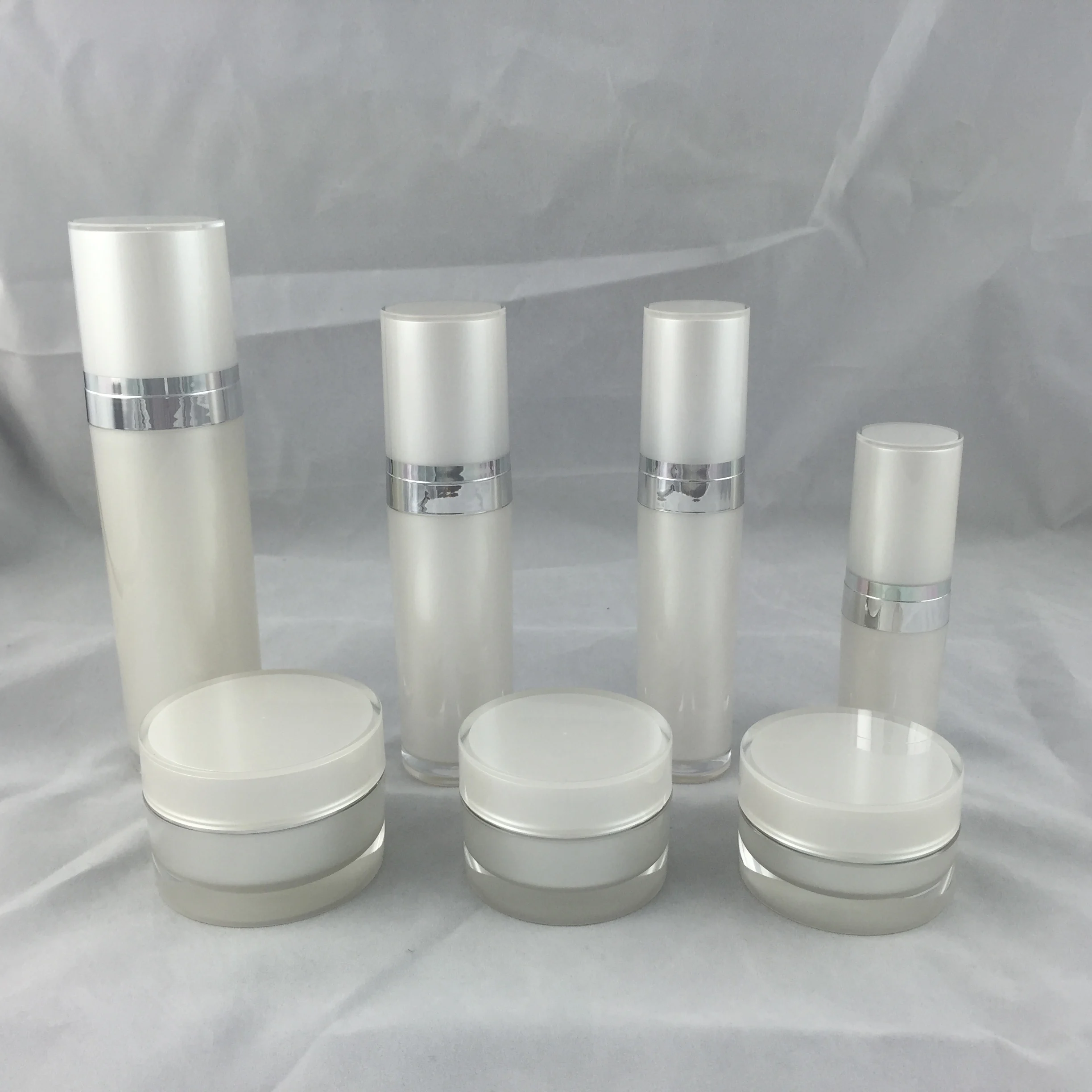 30G pearl white straight round plastic acrylic jar pot tin bottle for day cream/night cream/eye cream/gel/moisturizer/packing
30G pearl white straight round plastic acrylic jar pot tin bottle for day cream/night cream/eye cream/gel/moisturizer/packing