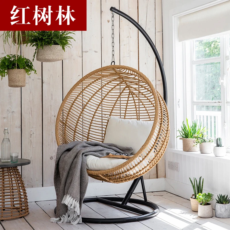 Swinging garden chair