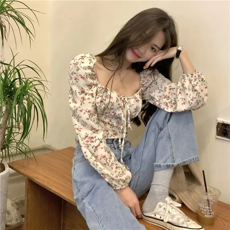 Shirt Women's 2021 Spring and Autumn New French Square Neck Bubble Sleeve Broken Flower Long Sleeve Design Sense of Minority
Shirt Women's 2021 Spring and Autumn New French Square Neck Bubble Sleeve Broken Flower Long Sleeve Design Sense of Minority
