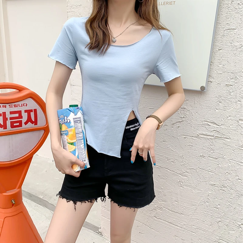 New T-shirts Women 2021 Irregular Slim Short Sleeve Tshirts Cotton Women O Neck side slit Short Sleeve Base shirt on clothes
New T-shirts Women 2021 Irregular Slim Short Sleeve Tshirts Cotton Women O Neck side slit Short Sleeve Base shirt on clothes