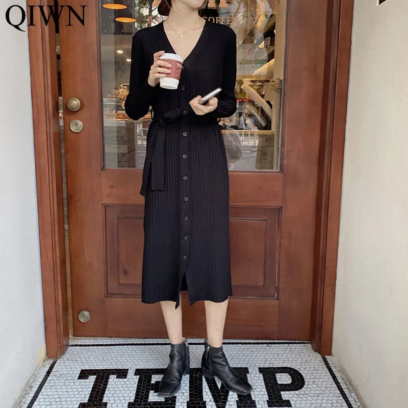 One Piece Dress Women Knit Sweater Dress 2020 New Autumn Korean V-Neck Single Breasted Slim Midi Dress Woman Office Ladies Dress
One Piece Dress Women Knit Sweater Dress 2020 New Autumn Korean V-Neck Single Breasted Slim Midi Dress Woman Office Ladies Dress