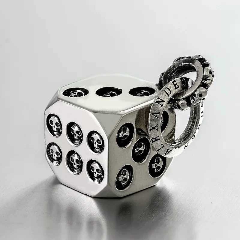 Fashion Hot Sale Halloween Skull Dice Pendant Korean Personality Retro Trendy Hip Hop Trendy Jewelry Necklace
Fashion Hot Sale Halloween Skull Dice Pendant Korean Personality Retro Trendy Hip Hop Trendy Jewelry Necklace
