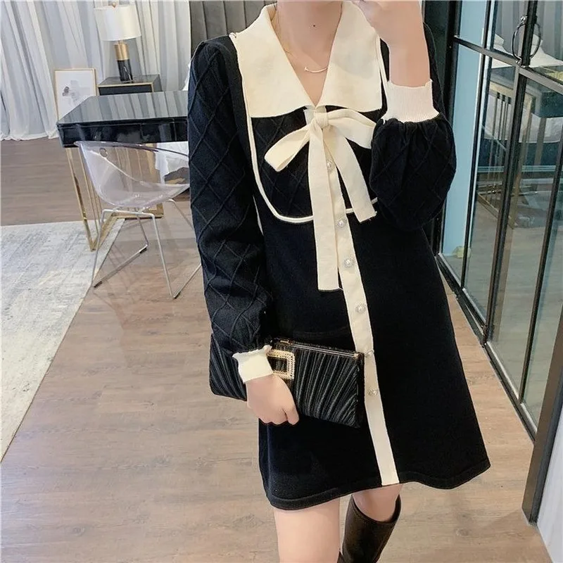 Female 2021 Winter One-piece Dress Korean Winter Sweater Dress Women Bow Casual Button Long Sleeve Elegant Office Knitted Dress
Female 2021 Winter One-piece Dress Korean Winter Sweater Dress Women Bow Casual Button Long Sleeve Elegant Office Knitted Dress