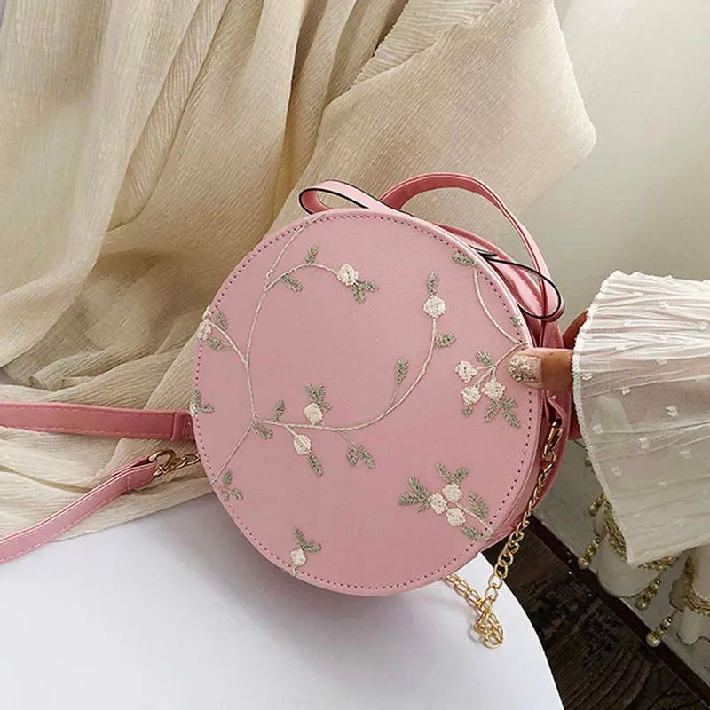 Women's Fashion Lace Fresh Handbag Crossbody Bag Solid Color embroidered Small Round Bag
Women's Fashion Lace Fresh Handbag Crossbody Bag Solid Color embroidered Small Round Bag
