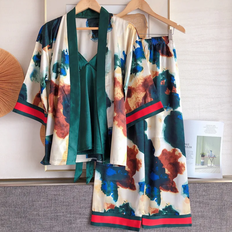 Green 3PCS Women Pajama Suit Sexy Strap Top&Pant Nightwear Faux Silk Print Temperament Home Wear Spring Autumn Loose Sleepwear
Green 3PCS Women Pajama Suit Sexy Strap Top&Pant Nightwear Faux Silk Print Temperament Home Wear Spring Autumn Loose Sleepwear