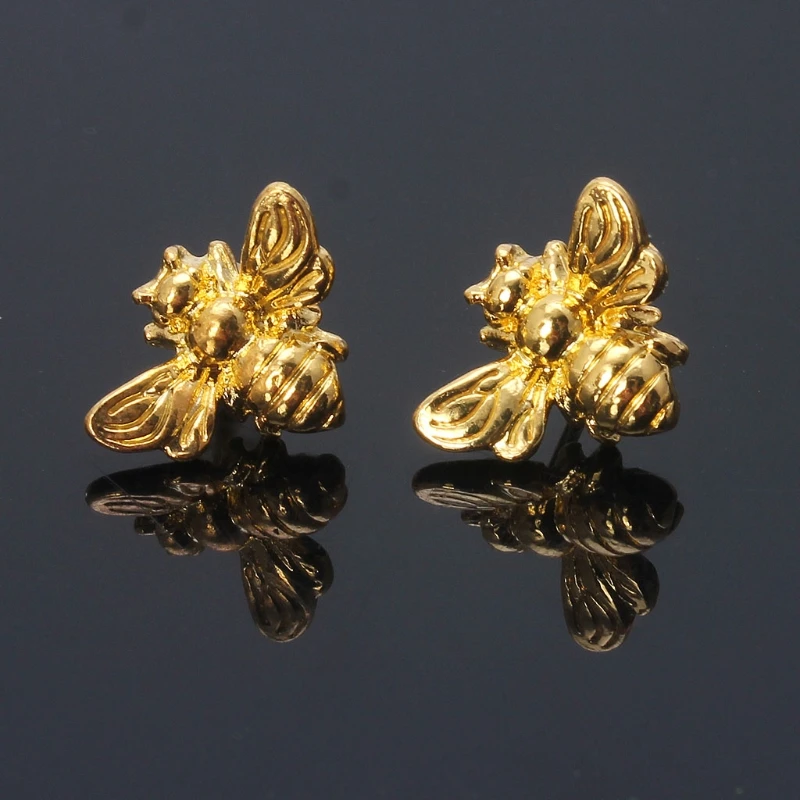 R58E 1 Pair Cute Tiny Honey Bee Stud Earrings Insect Bumble Bee Jewelry Gold Silver
R58E 1 Pair Cute Tiny Honey Bee Stud Earrings Insect Bumble Bee Jewelry Gold Silver
