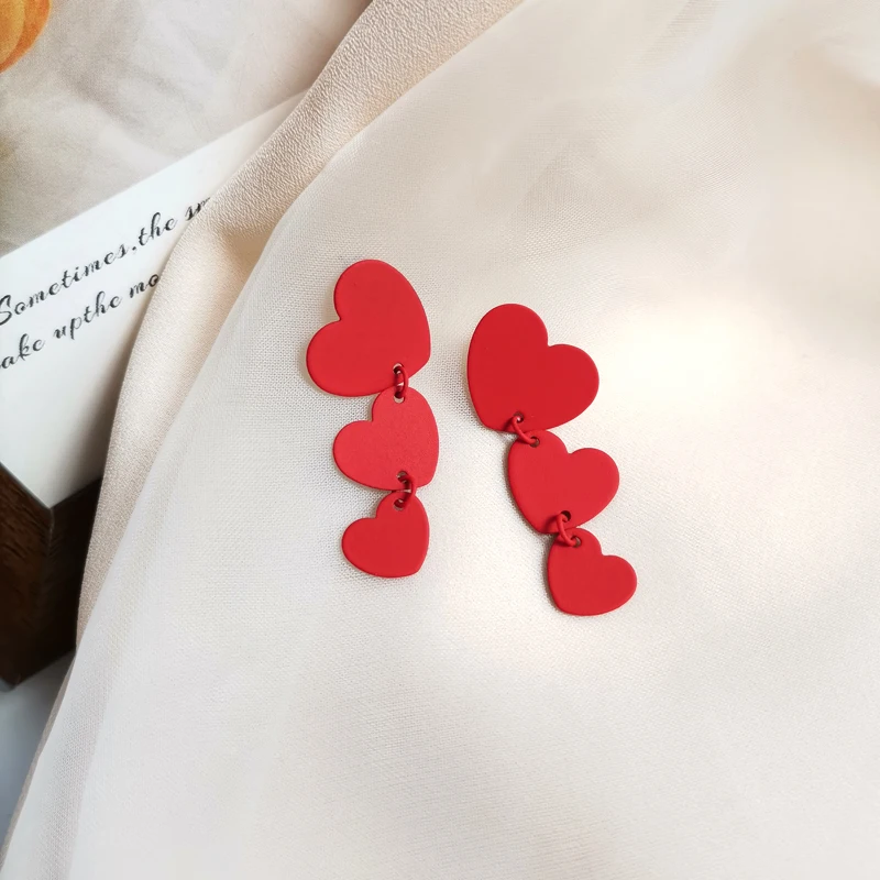 Fashion Metal Geometry Heart Temperament Tassel Earrings Women Wedding Party Jewelry Accessories Stud Earrings
Fashion Metal Geometry Heart Temperament Tassel Earrings Women Wedding Party Jewelry Accessories Stud Earrings