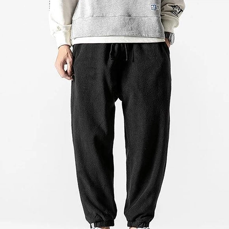 Men Fleece Trousers 2021 New Fashion Autumn Winter Warm Sweatpants Loose Male Outdoor Straight Trousers Solid Color Pants
Men Fleece Trousers 2021 New Fashion Autumn Winter Warm Sweatpants Loose Male Outdoor Straight Trousers Solid Color Pants