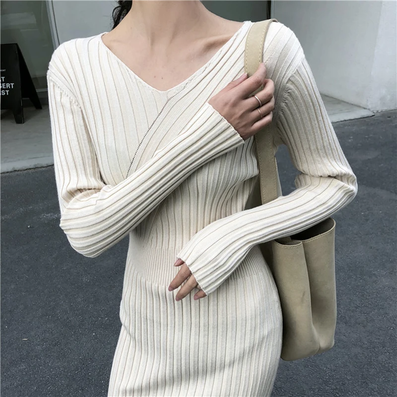 Women Casual Dress V-Neck Slim Solid Long Sleeve Korean Chic Autumn Winter Mid-Long Length Dresses WL163
Women Casual Dress V-Neck Slim Solid Long Sleeve Korean Chic Autumn Winter Mid-Long Length Dresses WL163