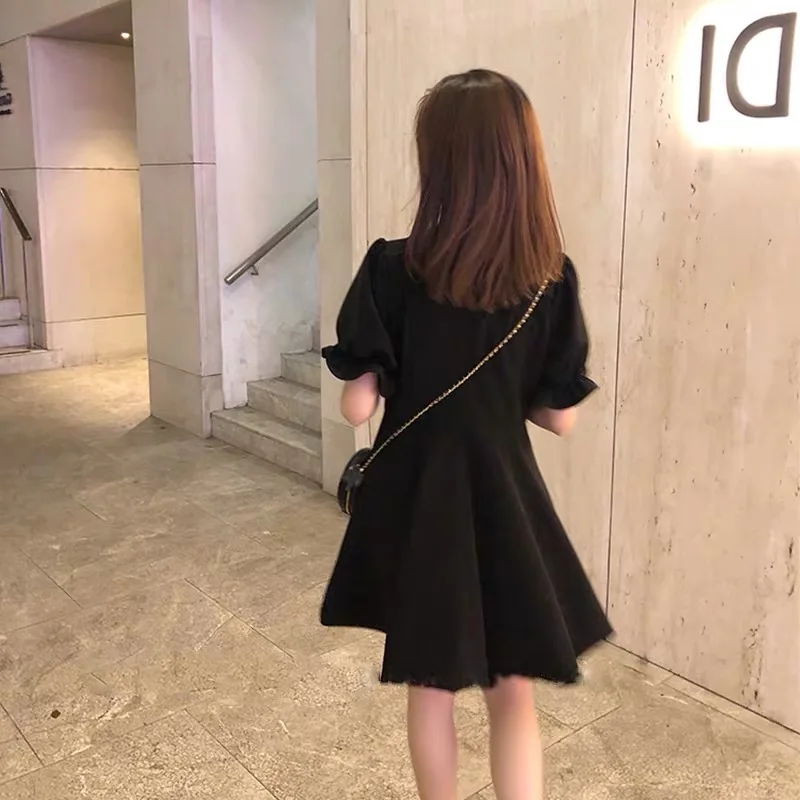 Black Cheongsam Improved Dress Hepburn Style Female 2021 New Spring French Retro High Sense First Love Dress
Black Cheongsam Improved Dress Hepburn Style Female 2021 New Spring French Retro High Sense First Love Dress