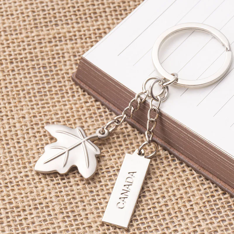 OMSLAG Maple Leaf Keychain Car Key Chain Ring Ring School Bag Men's Pendant Female Cute Creative Keychain
OMSLAG Maple Leaf Keychain Car Key Chain Ring Ring School Bag Men's Pendant Female Cute Creative Keychain
