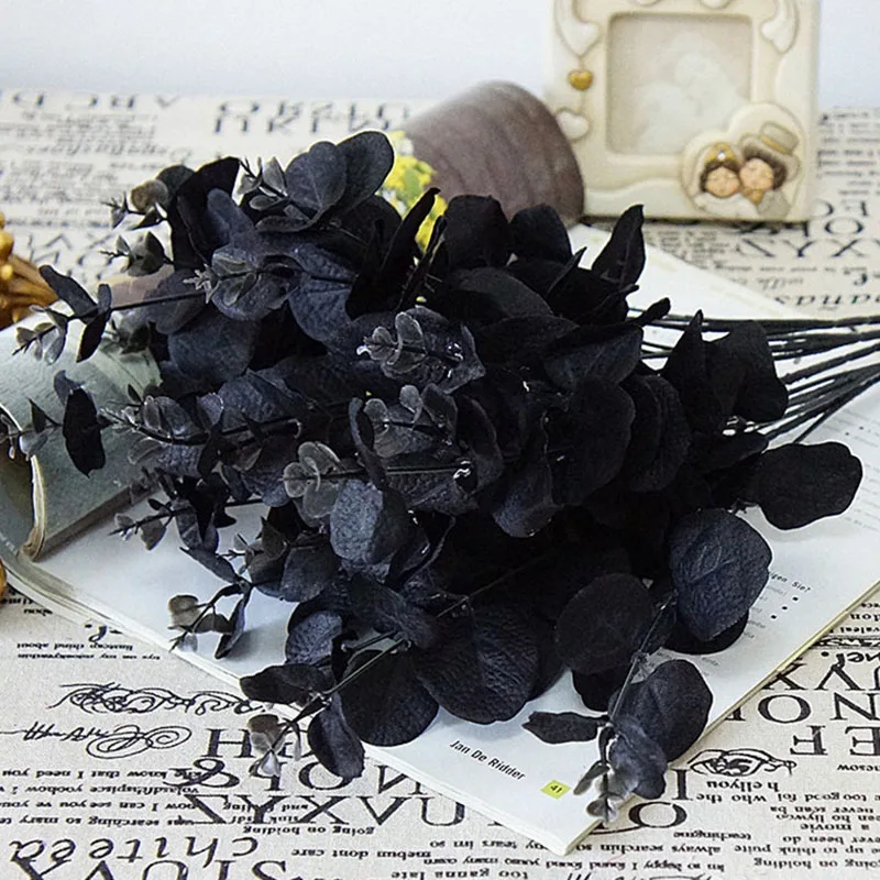 Festive & Party Supplies 
Festive & Party Supplies