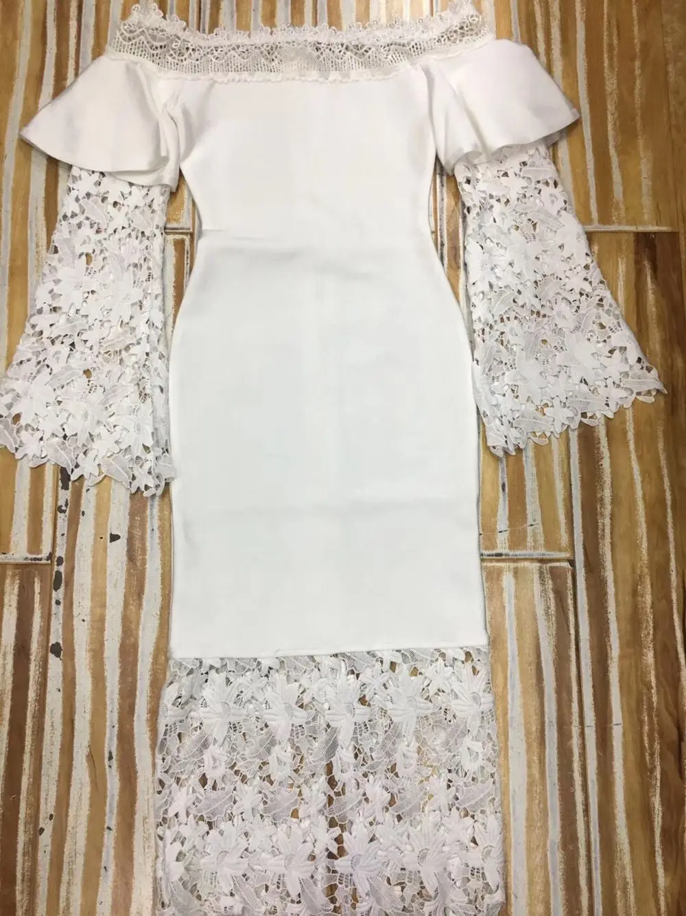2019 New Women white lace slash neck long sleeve Vestidos Celebrity Evening Party Bodycon Bandage Dress
2019 New Women white lace slash neck long sleeve Vestidos Celebrity Evening Party Bodycon Bandage Dress
