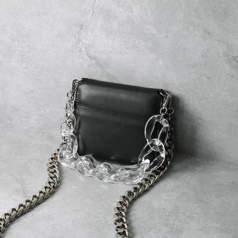 Business small square bag female 2021 new acrylic handheld chain single shoulder crossbody bag fashion trend leather female bag
Business small square bag female 2021 new acrylic handheld chain single shoulder crossbody bag fashion trend leather female bag