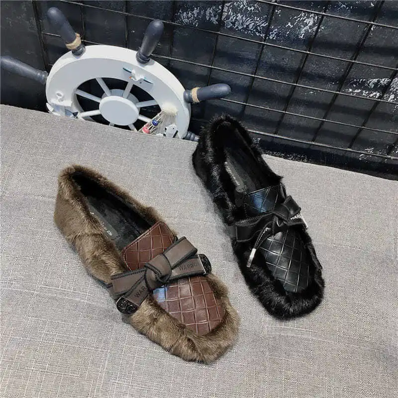 2020 New Style Fishio Lazy Shoes Furry Slippers Women Wear Autumn and Winter Muller Shoes Flat Rabbit Fur Baotou Half Slippers
2020 New Style Fishio Lazy Shoes Furry Slippers Women Wear Autumn and Winter Muller Shoes Flat Rabbit Fur Baotou Half Slippers