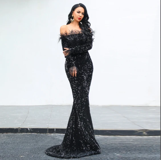 Evening dress female 2021 new European and American sexy one shoulder feather long sleeve party long dress
Evening dress female 2021 new European and American sexy one shoulder feather long sleeve party long dress