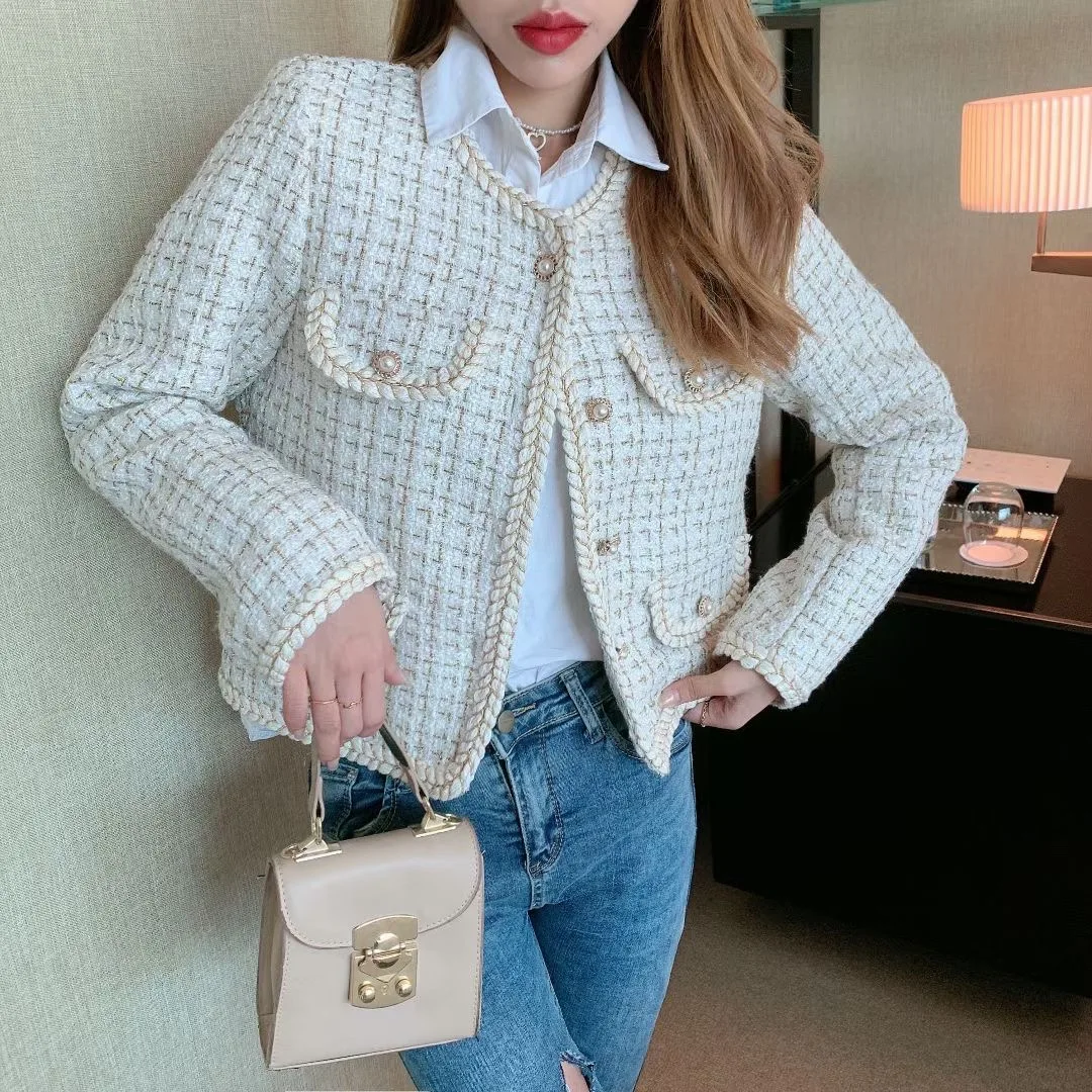 Spring Autumn Pink tweed Plaid Jackets Outwear Women Elegant O-neck Long Sleeve Single-breasted Outwear Short Coat For Female
Spring Autumn Pink tweed Plaid Jackets Outwear Women Elegant O-neck Long Sleeve Single-breasted Outwear Short Coat For Female