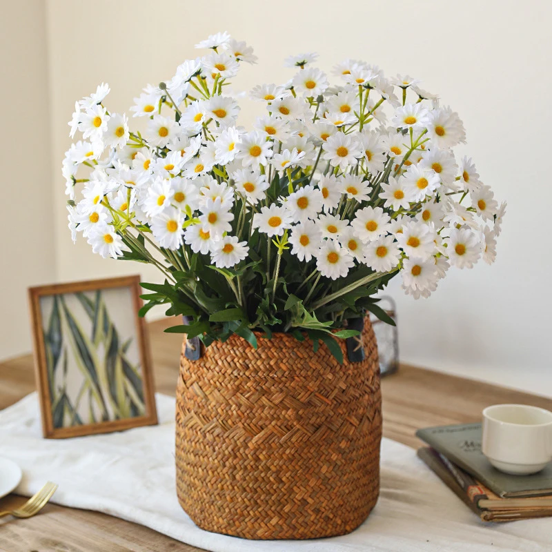 White Daisy Artificial Flowers Long Branch Bouquet For Home Wedding Garden DIY Decoration Bridal Silk Flower Table Decoration
White Daisy Artificial Flowers Long Branch Bouquet For Home Wedding Garden DIY Decoration Bridal Silk Flower Table Decoration