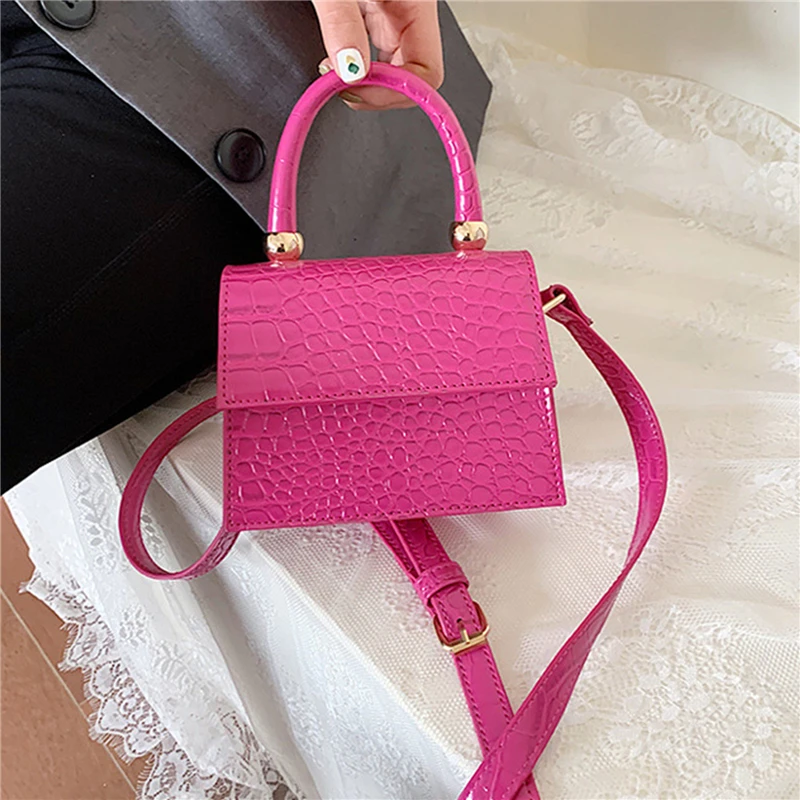 2022 Women's PU Leather Shoulder Strap Crocodile Pattern Handbag High Quality Elegant All-match Solid Color Bag
2022 Women's PU Leather Shoulder Strap Crocodile Pattern Handbag High Quality Elegant All-match Solid Color Bag