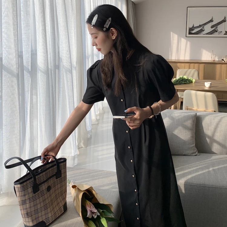 ZCSMLL Korean summer temperament round neck metal single-breasted pleated waist thin puff sleeve dress female 2021 Tide
ZCSMLL Korean summer temperament round neck metal single-breasted pleated waist thin puff sleeve dress female 2021 Tide