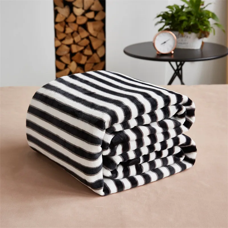 Stripe Blankets Simple Quilts Twin Full Queen King Girls Blankets Throw Flannel Blanket on Bed Car Sofa Black White Blankets
Stripe Blankets Simple Quilts Twin Full Queen King Girls Blankets Throw Flannel Blanket on Bed Car Sofa Black White Blankets