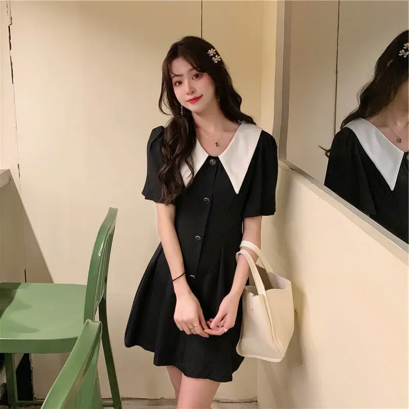 Large size French retro V-neck age-reducing dress female summer model bow knot covering belly temperament little black dress 4XL
Large size French retro V-neck age-reducing dress female summer model bow knot covering belly temperament little black dress 4XL