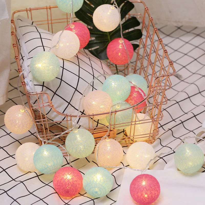 2.2M 20 LED Cotton Ball Garland String Lights Christmas Fairy Lighting Strings for Holiday Wedding Xmas Party Home Decoration
2.2M 20 LED Cotton Ball Garland String Lights Christmas Fairy Lighting Strings for Holiday Wedding Xmas Party Home Decoration