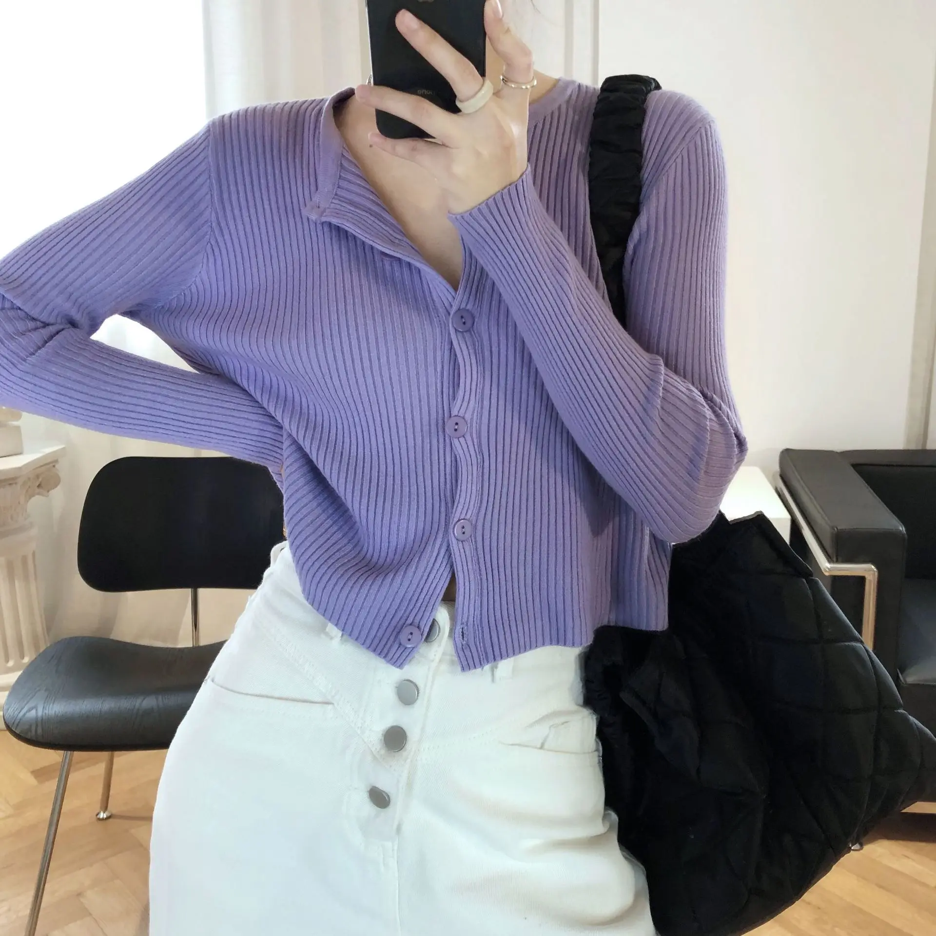 Spring and Autumn Women's Fashion Trend Knitted Slim Short Round Neck Cardigan Long Sleeve Thin Comfortable Solid Color Jacket
Spring and Autumn Women's Fashion Trend Knitted Slim Short Round Neck Cardigan Long Sleeve Thin Comfortable Solid Color Jacket