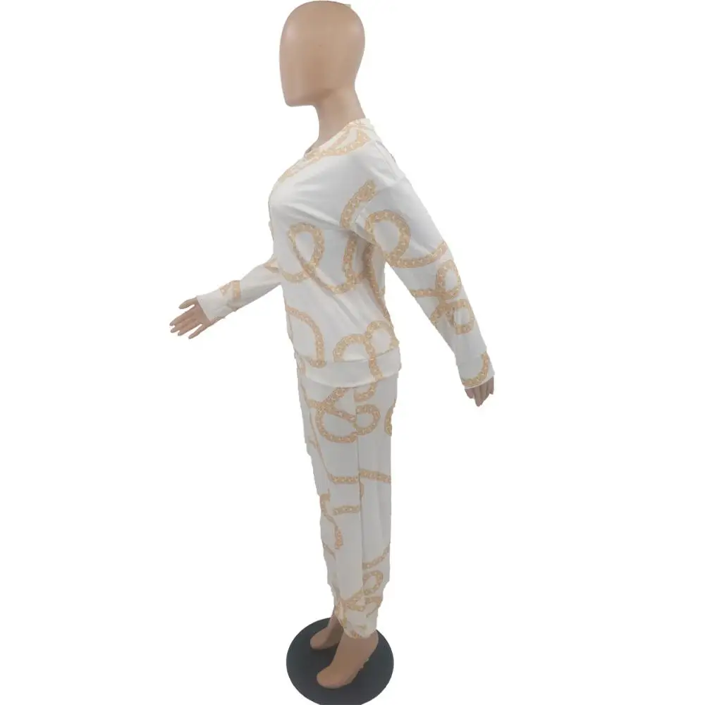 Autumn new fashion print loose two piece set casual o-neck long sleeve T-shirt and trousers women's set
Autumn new fashion print loose two piece set casual o-neck long sleeve T-shirt and trousers women's set