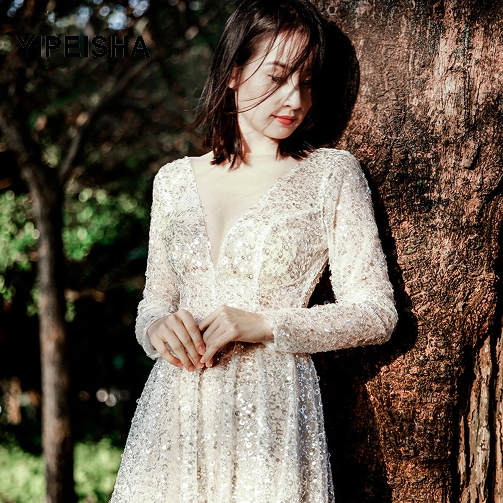 See Through Low V-Neck Evening Dress Sequins вееѬнее плае Long Sleeves Luxury IIIusion Robe Prom Party Dresses For Women
See Through Low V-Neck Evening Dress Sequins вееѬнее плае Long Sleeves Luxury IIIusion Robe Prom Party Dresses For Women