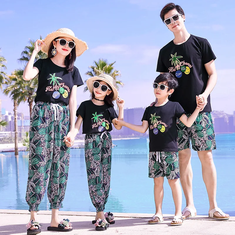 Summer Matching Family Clothes Mum Daughter Clothes Dad Son T-shirt +Pants Holiday Seaside Beach Couples Matching Clothing
Summer Matching Family Clothes Mum Daughter Clothes Dad Son T-shirt +Pants Holiday Seaside Beach Couples Matching Clothing