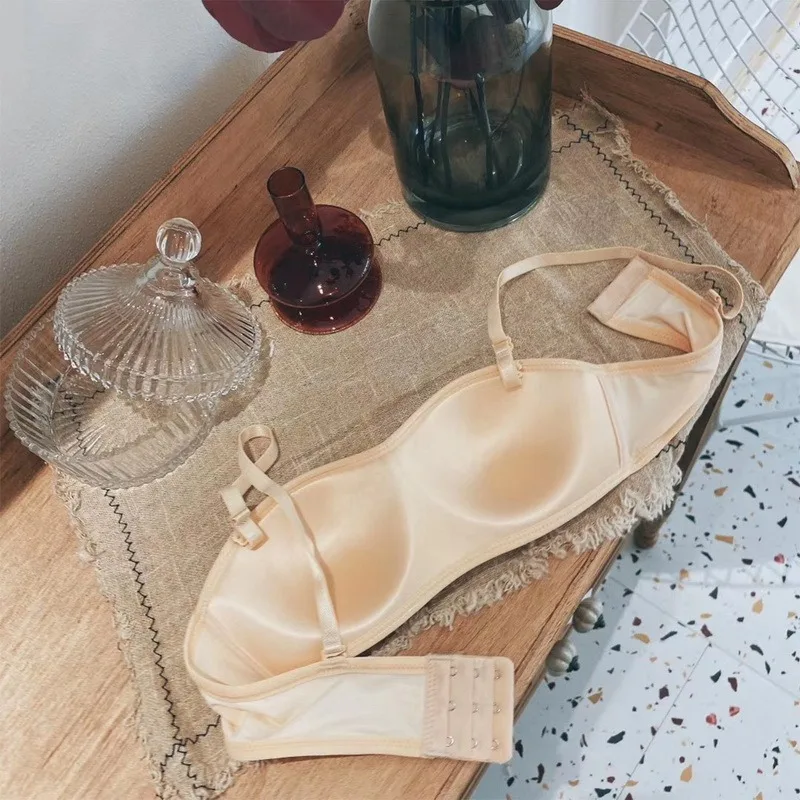 Women Seamless Bras Female Push Up Gathered Underwear Solid Color Bra Comfortable Tube Top No Steel Ring Thin Soft Lingerie
Women Seamless Bras Female Push Up Gathered Underwear Solid Color Bra Comfortable Tube Top No Steel Ring Thin Soft Lingerie