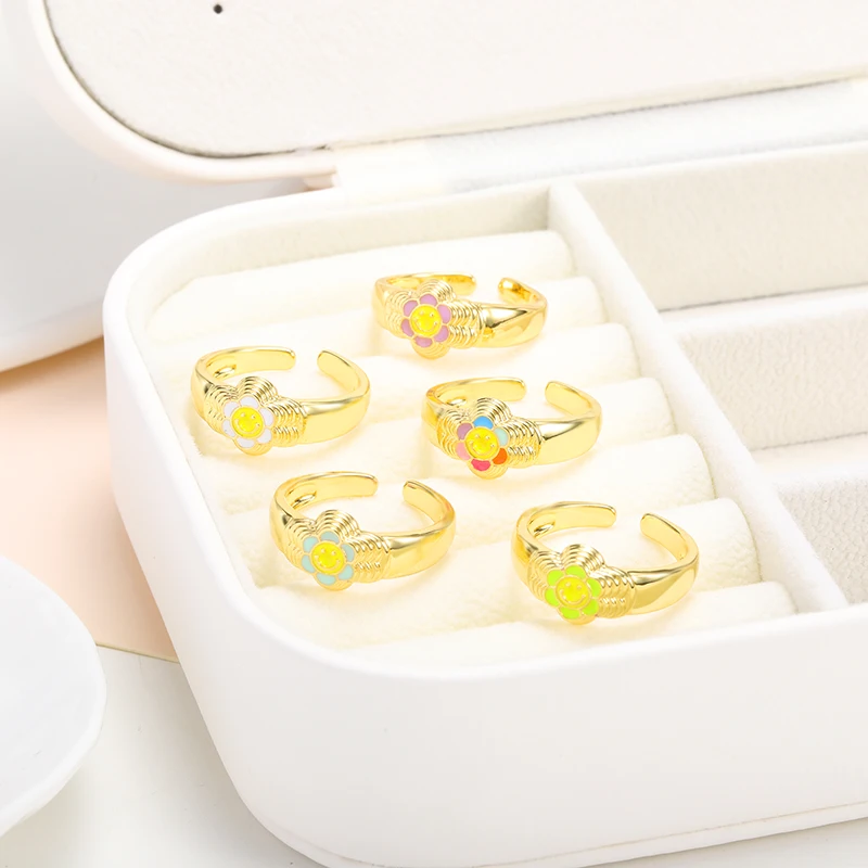 Punk Vintage Smile Face Dropping Oil Rings For Women Boho Female Charms Jewelry Antique Knuckle Adjustable Ring Party Gift
Punk Vintage Smile Face Dropping Oil Rings For Women Boho Female Charms Jewelry Antique Knuckle Adjustable Ring Party Gift