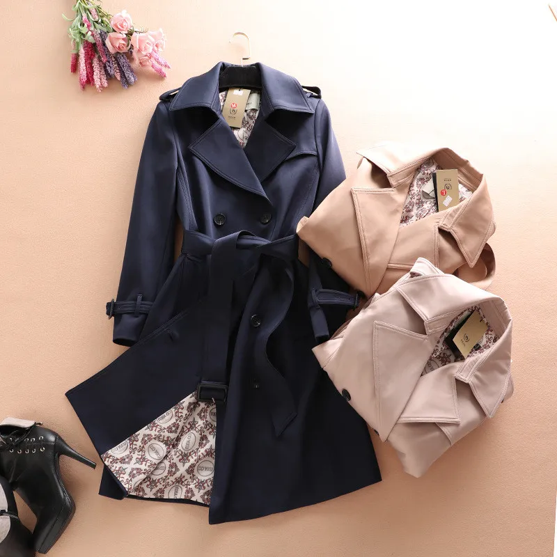 High Quality Women's Trench Coat 2020 Autumn Winter Double Breasted Slim Windbreaker With Belt Female Overwear Plus Size 3XL Y30
High Quality Women's Trench Coat 2020 Autumn Winter Double Breasted Slim Windbreaker With Belt Female Overwear Plus Size 3XL Y30