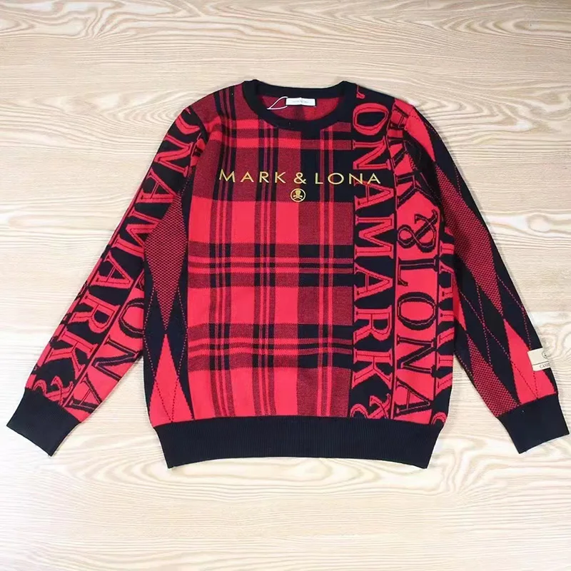 Мужской бархатный свитер с круглым вырезом 
Мужской бархатный свитер с круглым вырезом