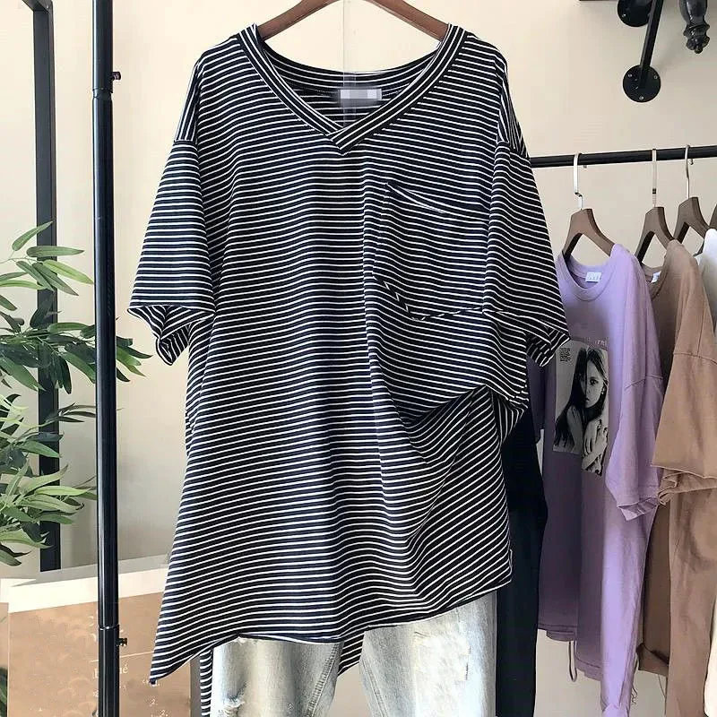 Size 8XL 140KG Summer t shirt For Women V Neck Stripped Thin T Shirts Plus Size Women Clothing Short Sleeve Casual Female Tops
Size 8XL 140KG Summer t shirt For Women V Neck Stripped Thin T Shirts Plus Size Women Clothing Short Sleeve Casual Female Tops