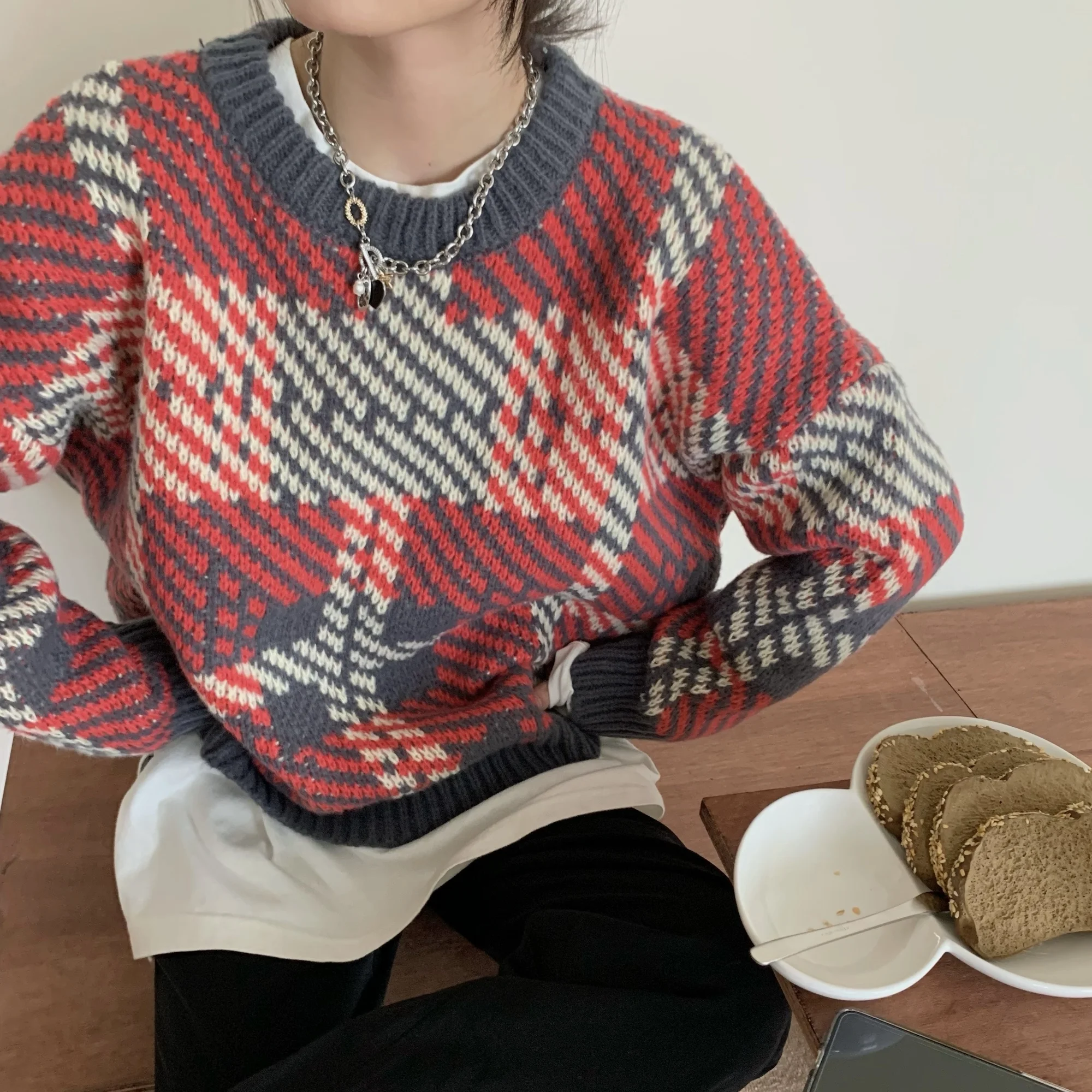 Контрастный женский свитер в клетку, модель сезона осень-зима 2021, новая модель, Повседневный свитер, Топ
Контрастный женский свитер в клетку, модель сезона осень-зима 2021, новая модель, Повседневный свитер, Топ