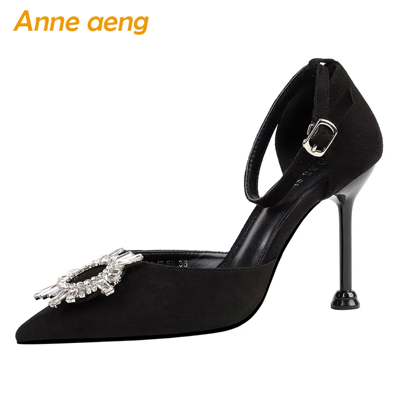 2020 New Summer Women Ankle Strap Sandals High Thin Heel Pointed Toe Bling Crystal Party Sexy Ladies Women Shoes Black High Heel
2020 New Summer Women Ankle Strap Sandals High Thin Heel Pointed Toe Bling Crystal Party Sexy Ladies Women Shoes Black High Heel