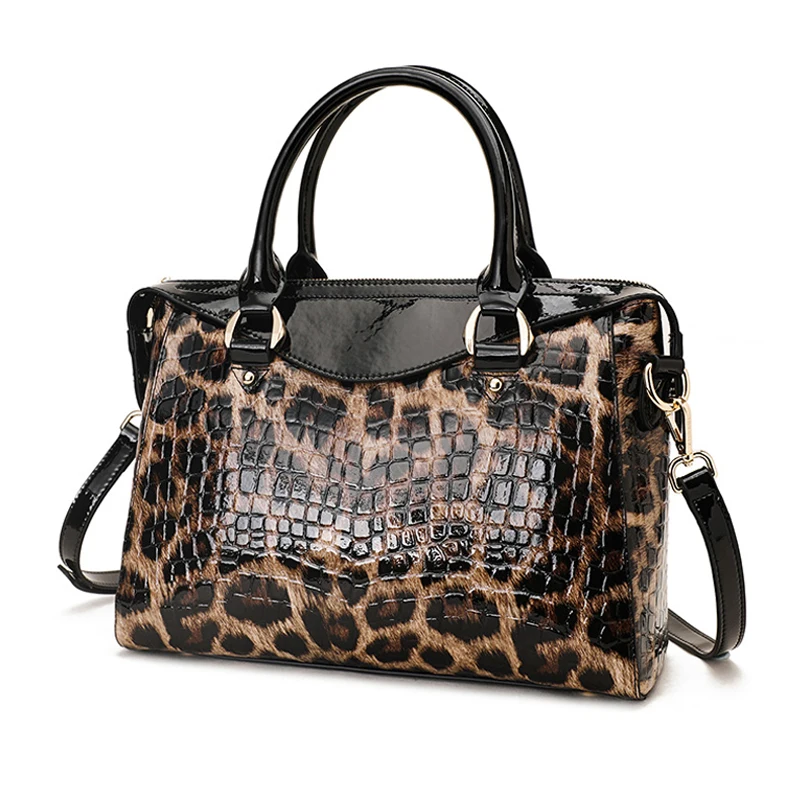 Sheya leather HandBags 2022 New Fashion All-Match leopard Print Messenger Bag luxury Handbag casual large-capacity shoulder bag
Sheya leather HandBags 2022 New Fashion All-Match leopard Print Messenger Bag luxury Handbag casual large-capacity shoulder bag