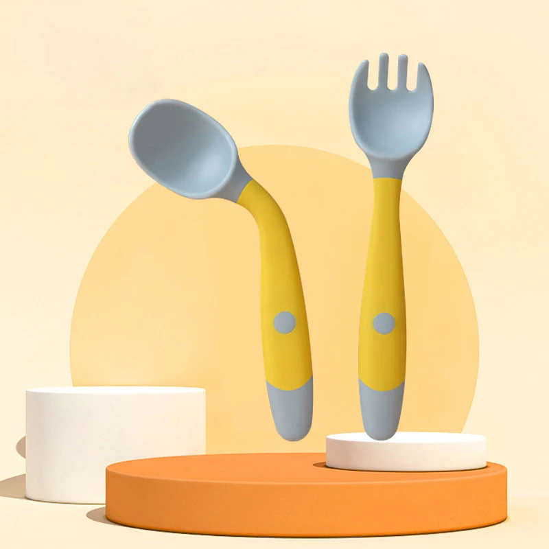 Baby Soft Twist Spoon Fork Feeding Set Infant Training Spoon Curved Portable Tableware Sets Feeding Tool Tableware Kids Goods
Baby Soft Twist Spoon Fork Feeding Set Infant Training Spoon Curved Portable Tableware Sets Feeding Tool Tableware Kids Goods