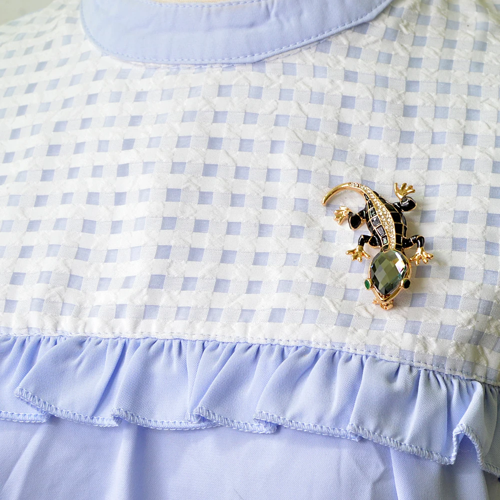 Young Tulip Cute Gecko Brooches For Women Sparkling Gold Crystals Rhinestone Animal Pins Trendy Jewelry Accessory Fending Luxury
Young Tulip Cute Gecko Brooches For Women Sparkling Gold Crystals Rhinestone Animal Pins Trendy Jewelry Accessory Fending Luxury