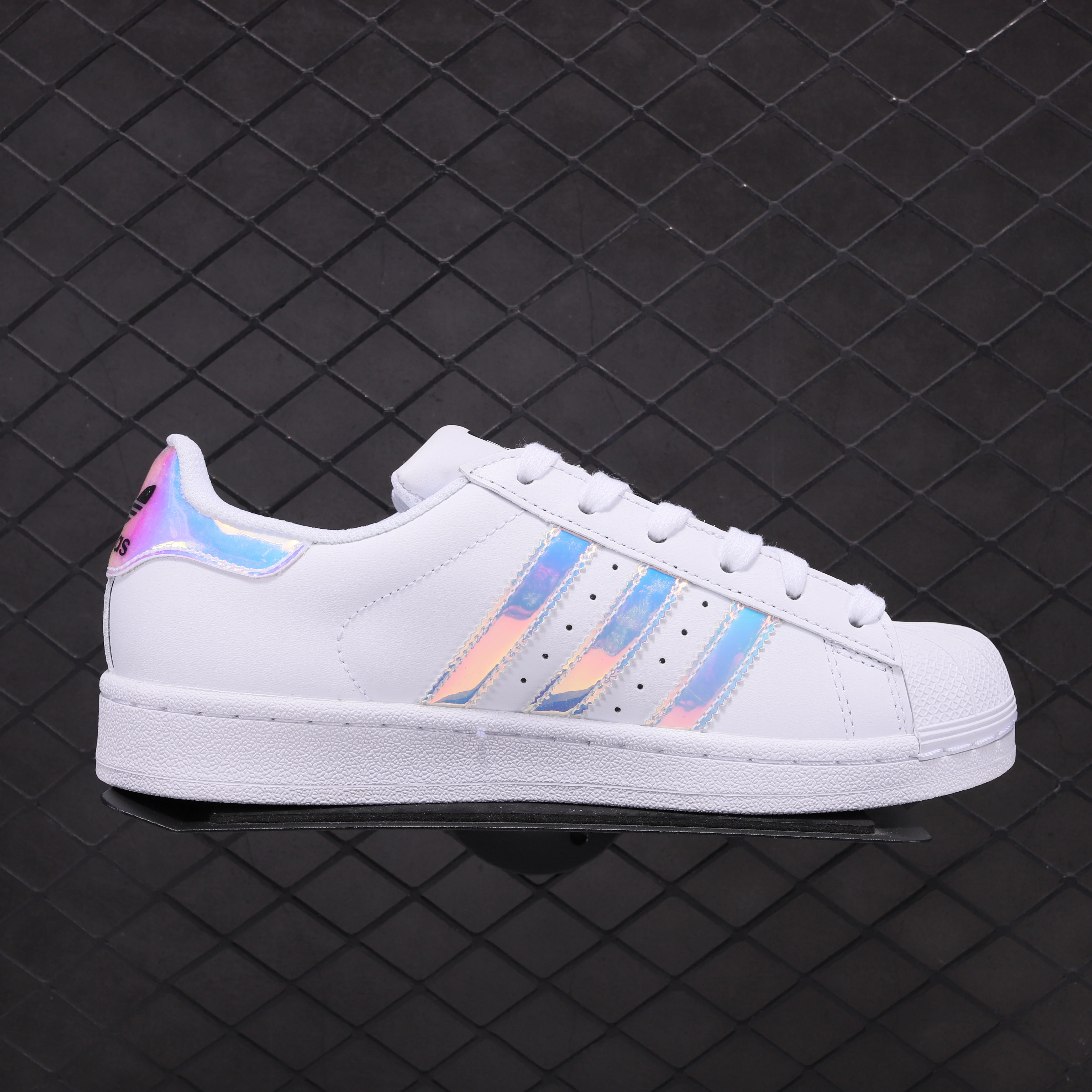 Original New Arrival Originals SUPERSTAR Men's skateboard shoes W Women's Skateboarding Shoes Sneakers
Original New Arrival Originals SUPERSTAR Men's skateboard shoes W Women's Skateboarding Shoes Sneakers