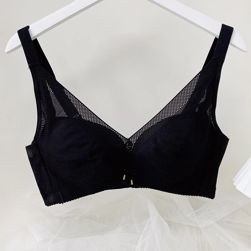 New spring and summer large size underwear lady thin big breast shows small lace sandwich adjustment bra
New spring and summer large size underwear lady thin big breast shows small lace sandwich adjustment bra