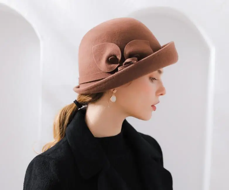 

Lady Fedoras Hat Female Woolen Dome Cap Autumn and Winter English Elegant Wool Basin Hats Flower Leisure Joker Hat Adjust