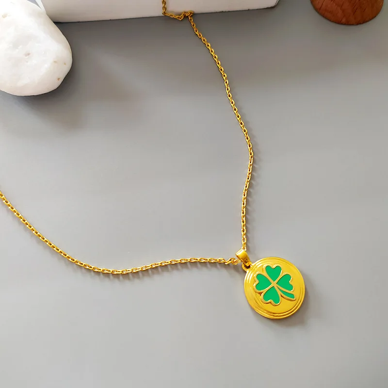 European and American New Happy Grass Necklace Necklace Women's Fashion Lucky Pendant Necklace
European and American New Happy Grass Necklace Necklace Women's Fashion Lucky Pendant Necklace