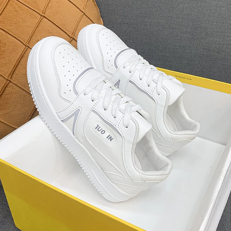 Женская Белая обувь, дышащая Спортивная обувь на плоской подошве, женская обувь 2021, повседневная обувь для бега с вулканизированной подошво... 
Женская Белая обувь, дышащая Спортивная обувь на плоской подошве, женская обувь 2021, повседневная обувь для бега с вулканизированной подошво...