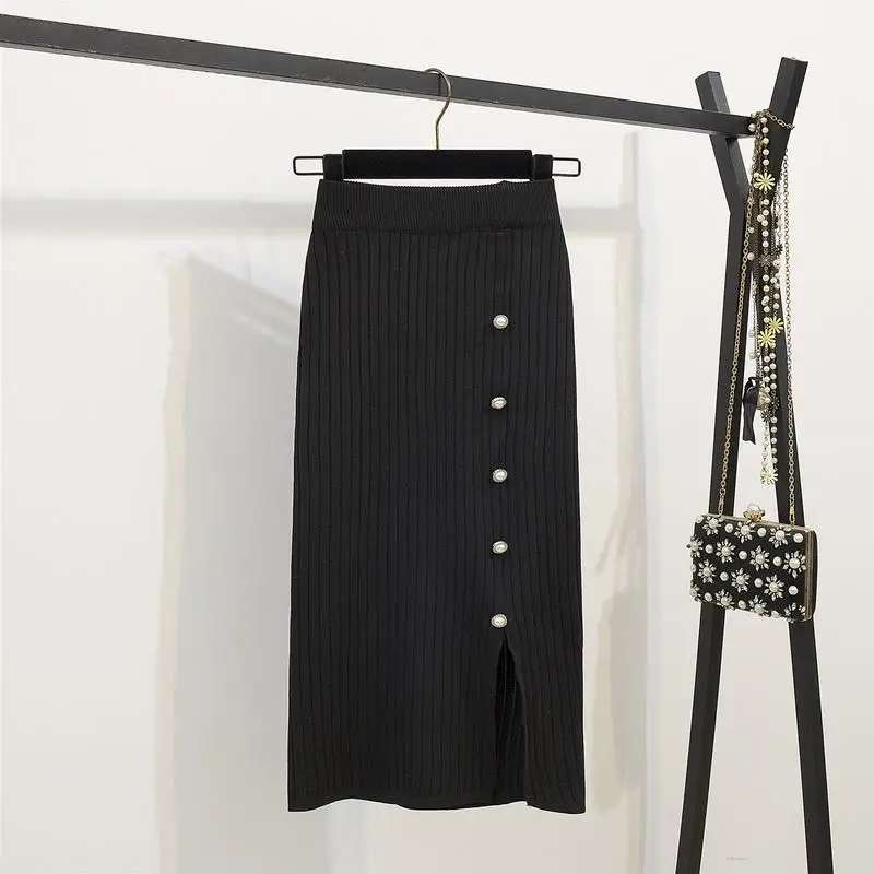 2021 Fall Winter Black Skirt Women Korean Vintage High Waist Split Fork Slim Knitted Skirt Female Sexy Long Buttons Pencil Skirt
2021 Fall Winter Black Skirt Women Korean Vintage High Waist Split Fork Slim Knitted Skirt Female Sexy Long Buttons Pencil Skirt